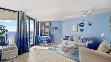 Condo, 1 Queen Bed with Sofa bed (Sunbird 811E ) | Living area