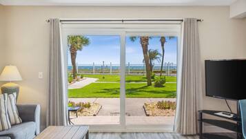 Huoneisto, 1 suuri parisänky ja vuodesohva (The Summit 108) | Näkymä majoituspaikasta