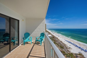 Condo, 1 King Bed with Sofa bed (The Summit 1408) | Property grounds