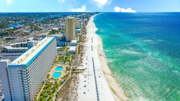 Apartment, 1 King-Bett und Schlafsofa (The Summit 321) | Strand | Am Strand