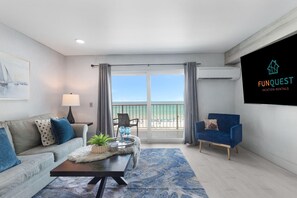 Condo, 1 King Bed with Sofa bed (The Summit 616) | Living area