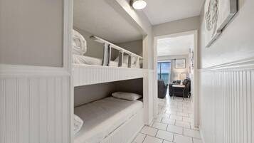 Condo, várias camas (The Summit 725 ) | 1 quarto, ferros/tábuas de passar roupa