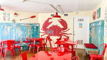 Studio, 2 queensize bedden (Top Of The Gulf 621 ) | Dineren