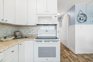 Studio, 2 grands lits (Top Of The Gulf 613) | Cuisine privée