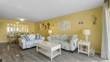 Condo, Multiple Beds (Moondrifter 207) | Living area