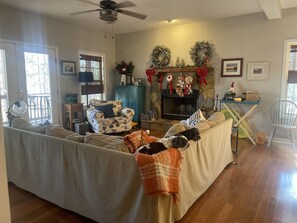 TV connectée, cheminée