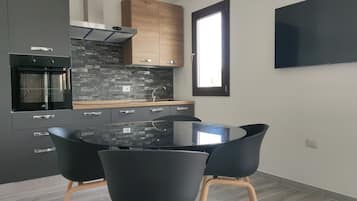 Apartment, 2 Schlafzimmer, Balkon, Gartenblick | Eigene Küche