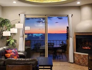 Smart-TV, peis og stereoanlegg