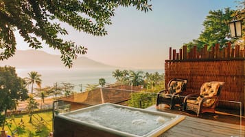 Honeymoon-Studiosuite, 1 King-Bett, Klimaanlage, Meerblick | Hochwertige Bettwaren, Select-Comfort-Betten, individuell dekoriert