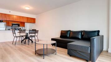 TV connectée, baby-foot, table de tennis de table