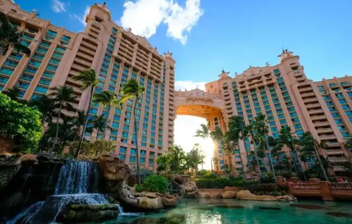 NEWLy RENOVaTED! COMPLImentary CAR! Casa Bonita!