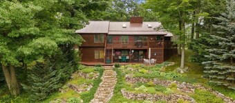 Don't Turn that Page Lake, Home on Quiet Fishing Lake