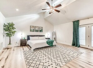 4 Schlafzimmer, Bügeleisen/Bügelbrett, kostenloses WLAN, Bettwäsche