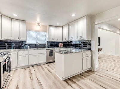 Welcome to your home-away-from home in the heart of Norman, OK!