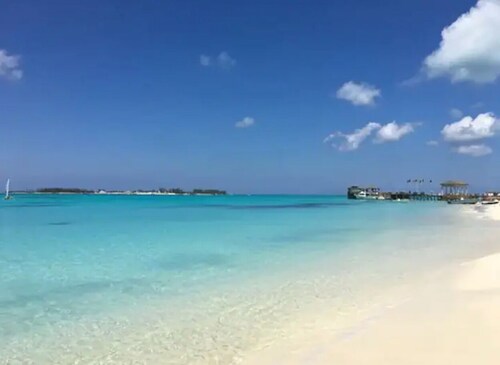 COMPLimentary CAR Incl! BEST PRICE! Casa Verde!