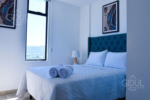 3 bedrooms, iron/ironing board, WiFi, bed sheets