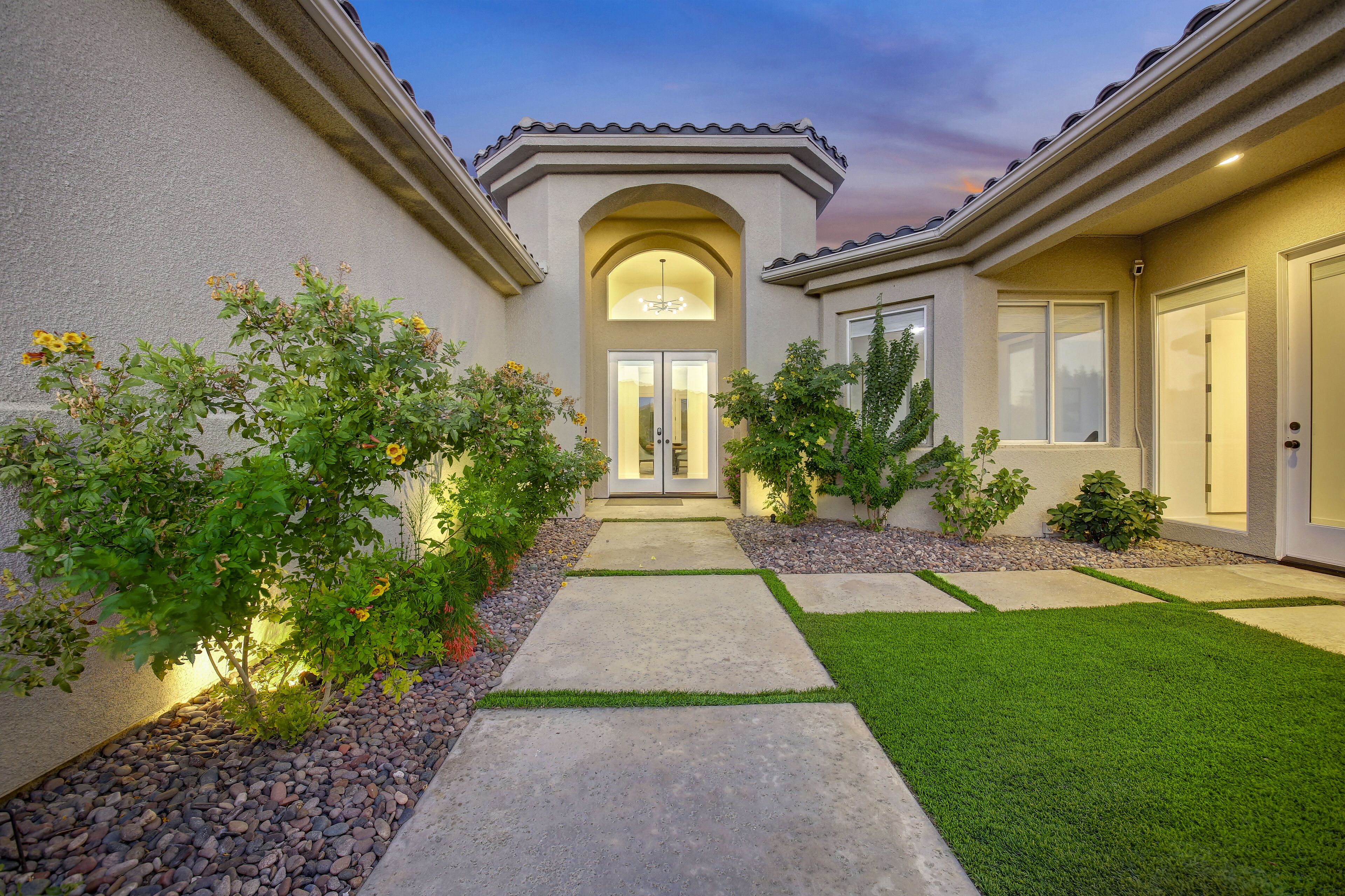 تفاص يل الفندق من الخارج