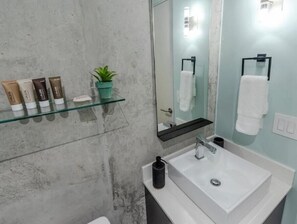 Bruser, håndklæder, Sæbe, Shampoo