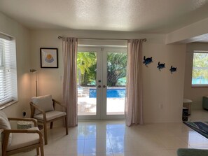 Interior - Large Full Duplex with Pool / Hot tub Pet Friendly  581- 591 10th Street (Key Colony Beach)