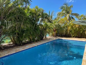 屋外プール、温水プール