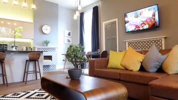 Apartment | 1 bedroom, desk, soundproofing, iron/ironing board