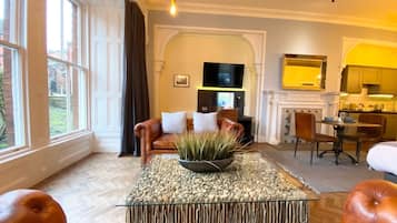 Apartment | 1 bedroom, desk, soundproofing, iron/ironing board