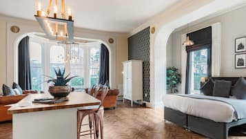 Apartment | 1 bedroom, iron/ironing board