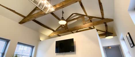 Apartment | 2 bedrooms, soundproofing, iron/ironing board