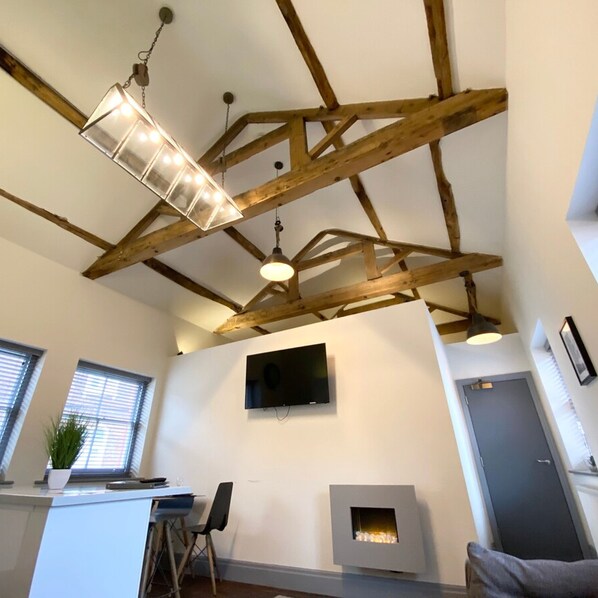 Apartment | 2 bedrooms, soundproofing, iron/ironing board - Coach House Loft in Leeds (Leeds)