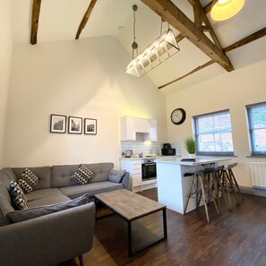 Apartment | 2 bedrooms, soundproofing, iron/ironing board - Coach House Loft in Leeds (Leeds)