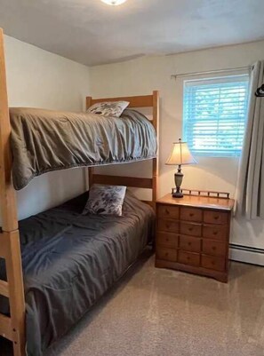 2 Schlafzimmer, Bügeleisen/Bügelbrett, kostenloses WLAN, Bettwäsche