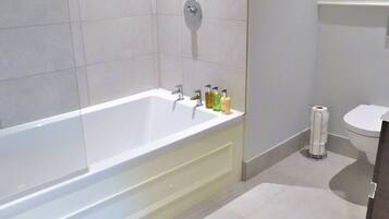 Apartment | Bathroom