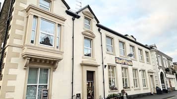 Apartment | 2 bedrooms, Internet