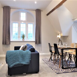 2 bedrooms - Town Hall Lofts Flat 3 Settle (Settle)