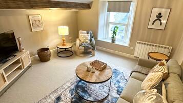 Apartment | 1 bedroom, iron/ironing board, Internet