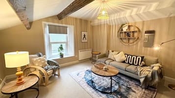 Apartment | 1 bedroom, iron/ironing board, Internet