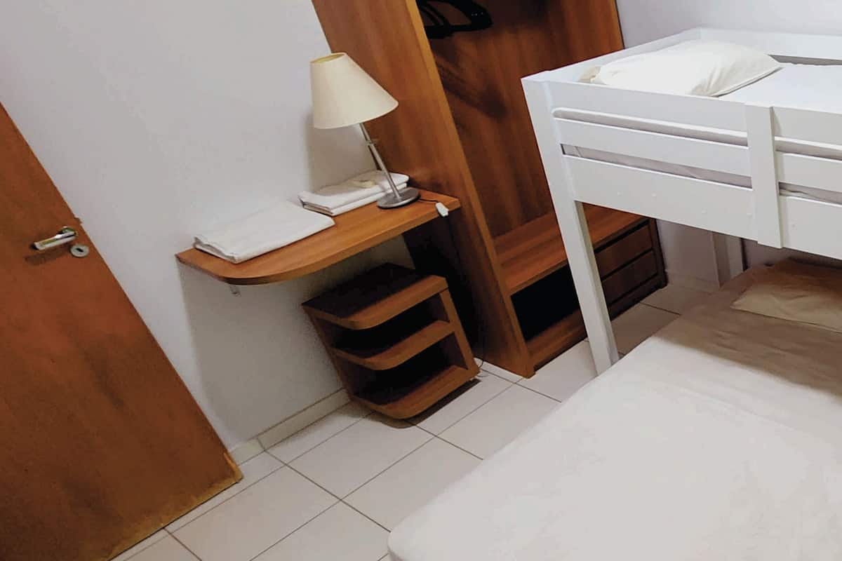 Familie appartement, balkon, uitzicht op stad | Kameruitzicht