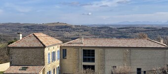 Renovated house, Drôme des collines, near horse factor, valrhona, enclosed garden
