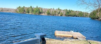 Cozy Cottage in McKellar ON Lakeside