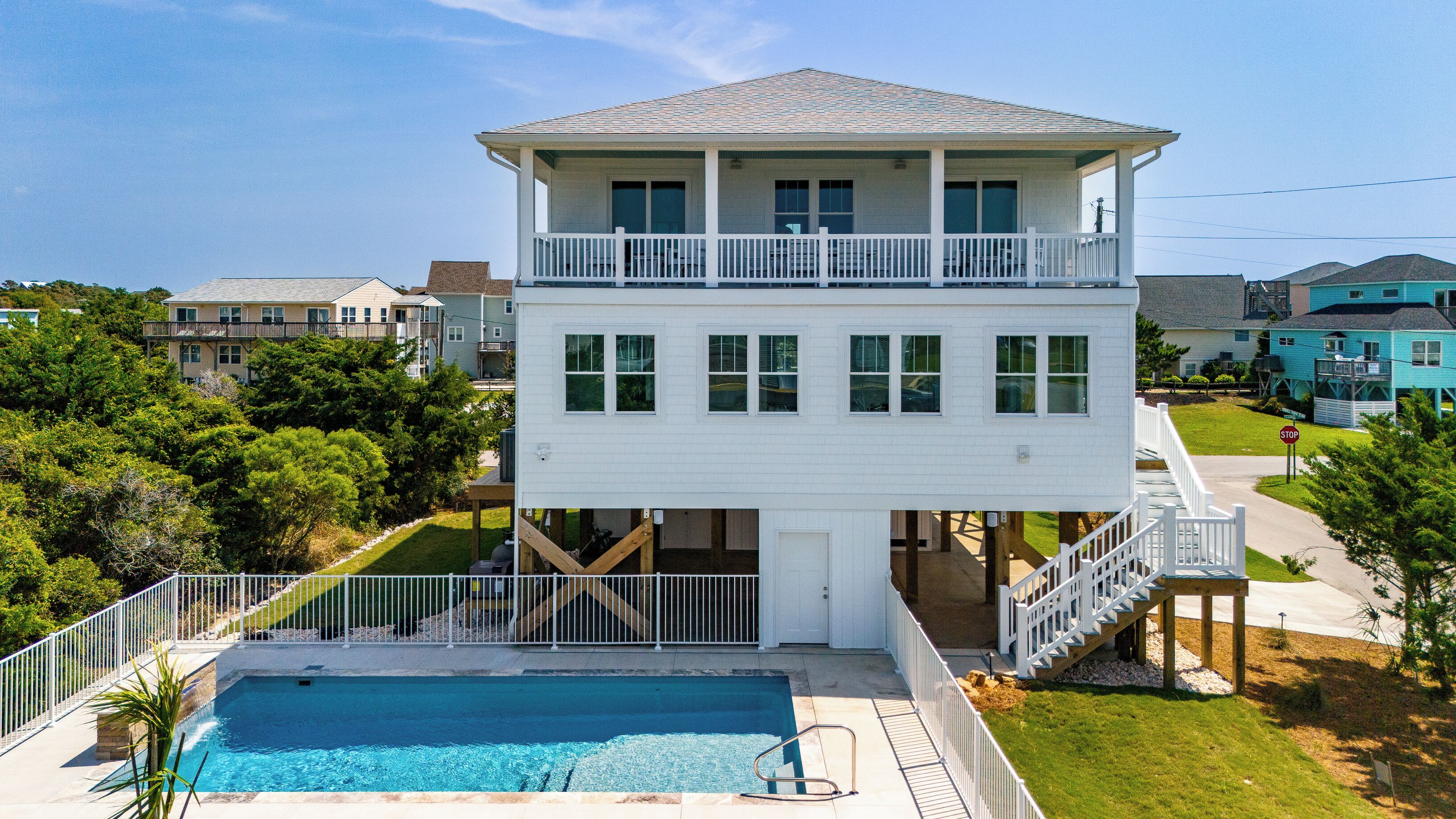 Sunsets on the Sound and Poolside Luxury at the Jewel of Emerald Isle!
