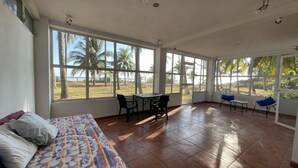 Unclassified image, 2 of 21, button - Sugarloaf Beachhouse and Surf Lodge (Jucuaran)