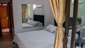 Basic Room | Minibar, bed sheets - Hotel Campestre La Gaitana (Nimaima)