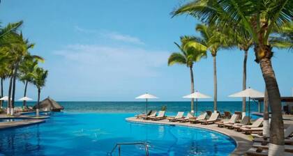 Fully renovated top floor oceanfront condo.