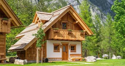 ALPIK Chalets - Bohinj - Chalet PRŠIVEC - Mountain&River view, Fireplace, Sauna