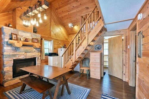 Cozy Hayward Moose Lake Getaway