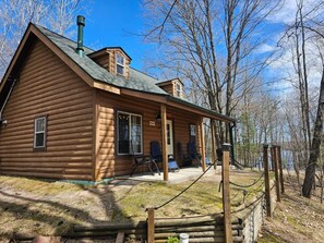 Exterior - Cozy Hayward Moose Lake Getaway (Hayward)
