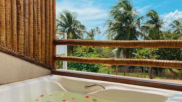 Suíte luxo | Banheira de hidromassagem