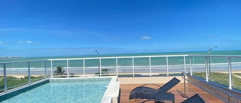 Suite | Zwembad | Een buitenzwembad