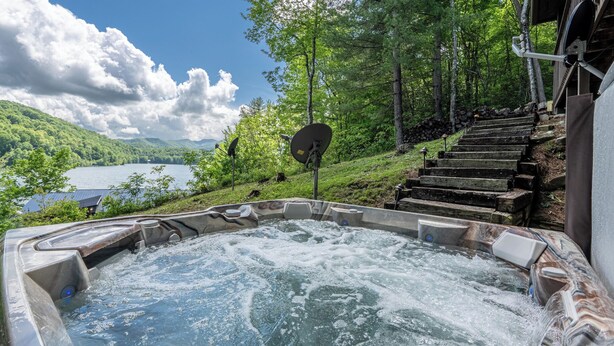 Utendørs boblebad