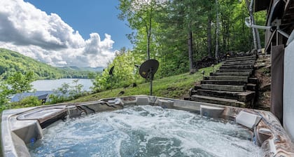 Family-Friendly Lakefront Retreat – Private Dock, Hot Tub & Endless Fun!